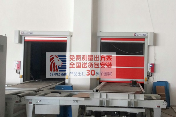 安全的快速门 安全的快速门