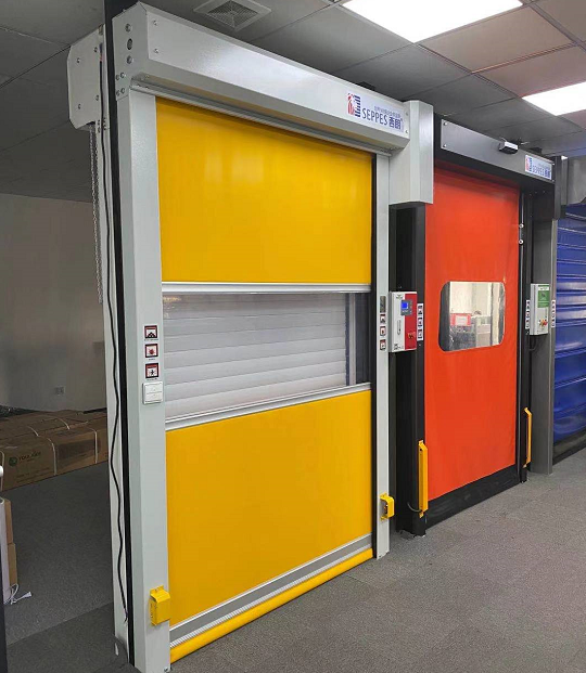 西朗快速门安装完成