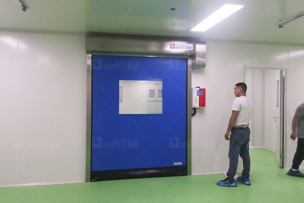 西朗门业洁净快速门