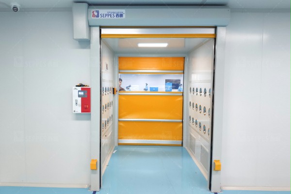 西朗门业快速门