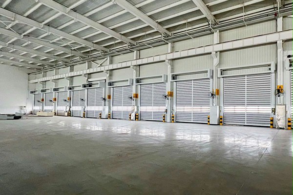 西朗门业工业保温快速门