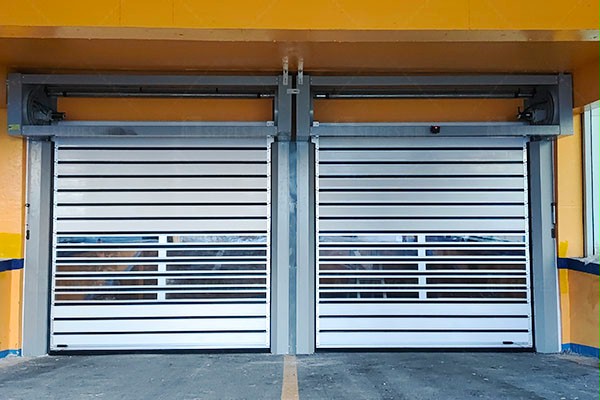 西朗门业硬质快速门