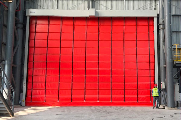 西朗门业抗风堆积快速门 西朗门业抗风堆积快速门