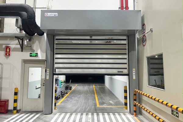 西朗门业硬质快速门