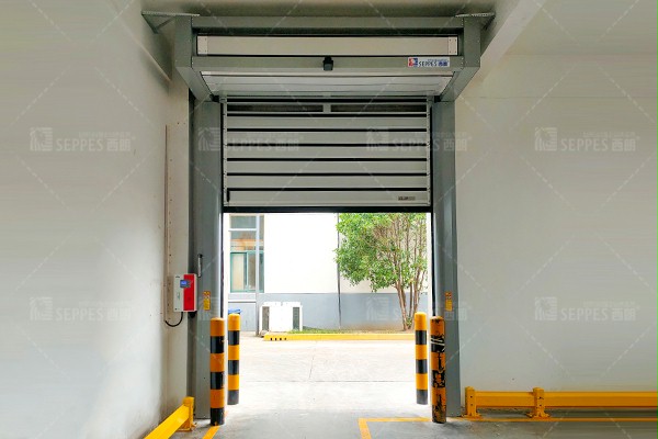 西朗门业硬质快速门