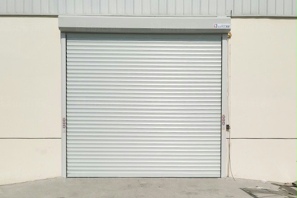 西朗门业保温卷帘门