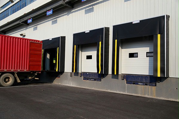 西朗门业物流卸货三件套