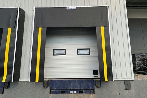 西朗门业物流卸货三件套