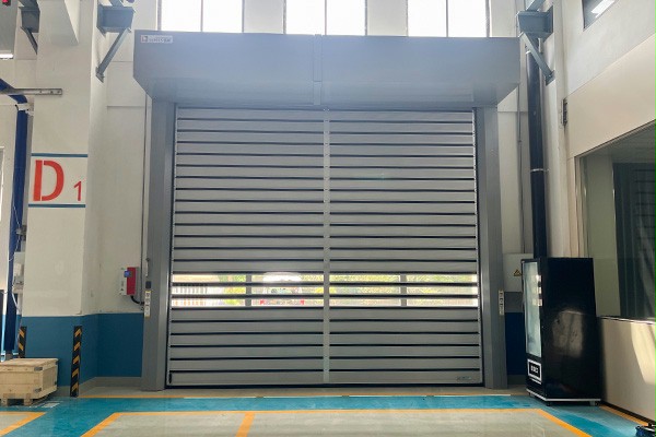 西朗门业硬质快速门